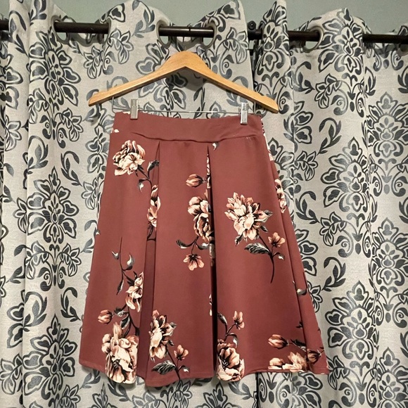 Haute Monde Floral Pleated Midi Skirt M - Picture 2 of 4